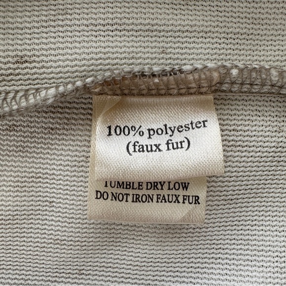 Dylan Los Angeles apres-ski faux fur sweater with crew neck & long sleeves - Picture 8 of 9